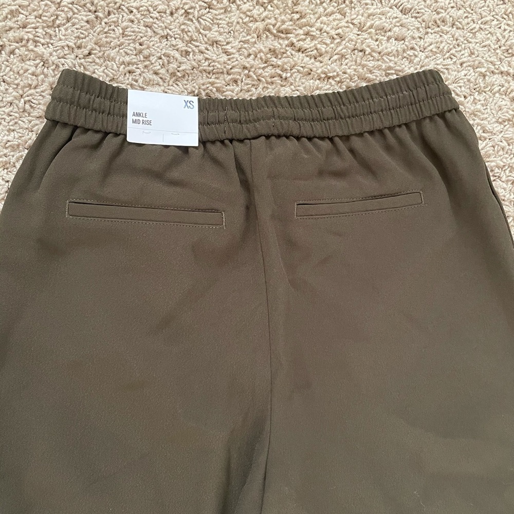 Express Mid Rise Drawstring Utility Jogger Pant - Picture 4 of 4